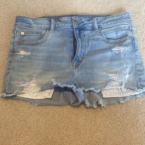 American Eagle High Rise Shortie with Lace Pockets shorts